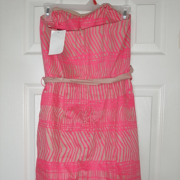 Nwt fits a small dress bright pink and beige - Picture 3 of 4